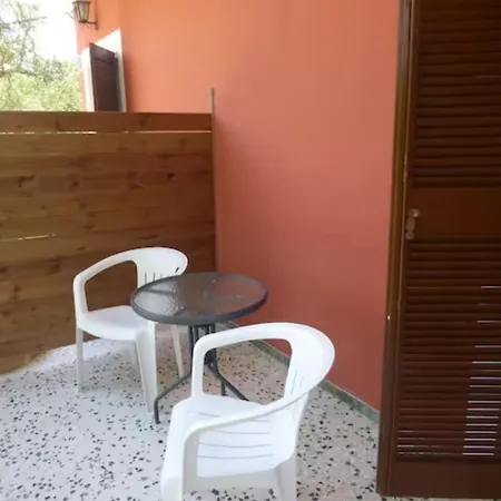 Апартаменты Geramia Melissia (Corfu)